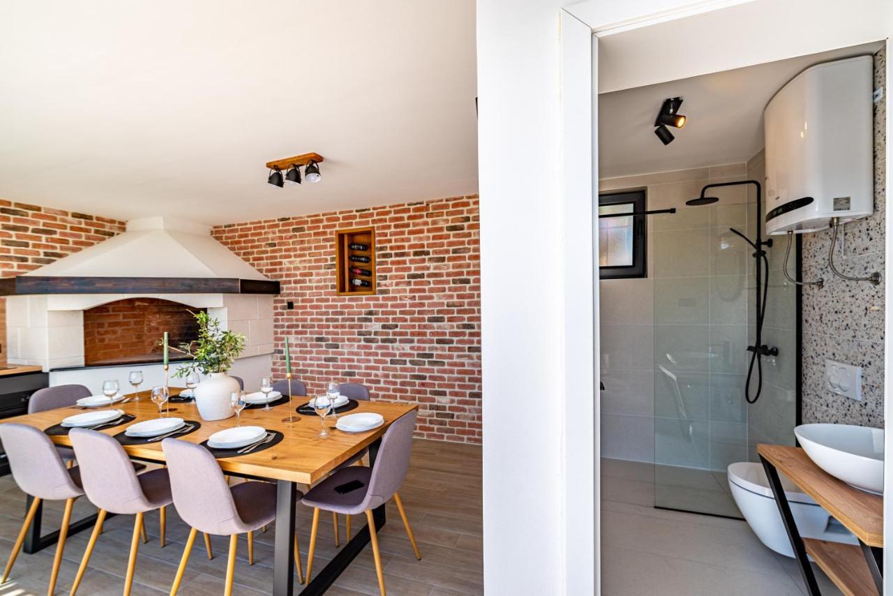 Villa Matea - Heated Pool, Peace, View * Pridraga