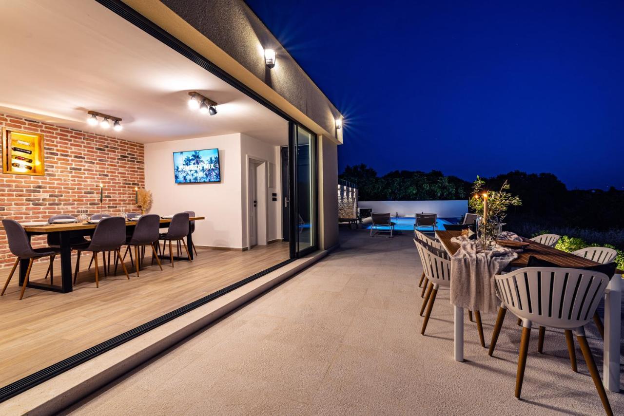 Villa Matea - Heated Pool, Peace, View * Pridraga