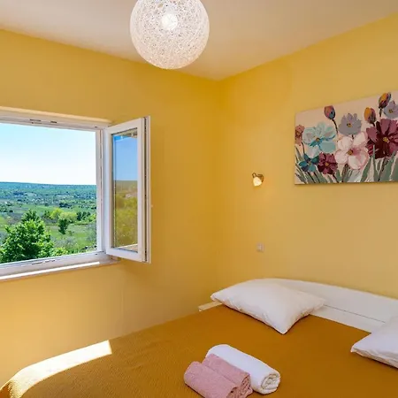 Villa Matea - Heated Pool, Peace, View Pridraga Exterior photo