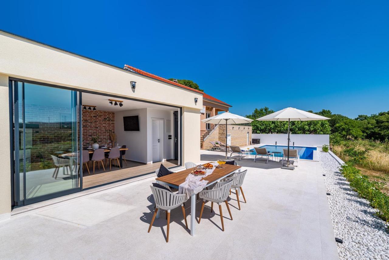 Villa Villa Matea - Heated Pool, Peace, View *