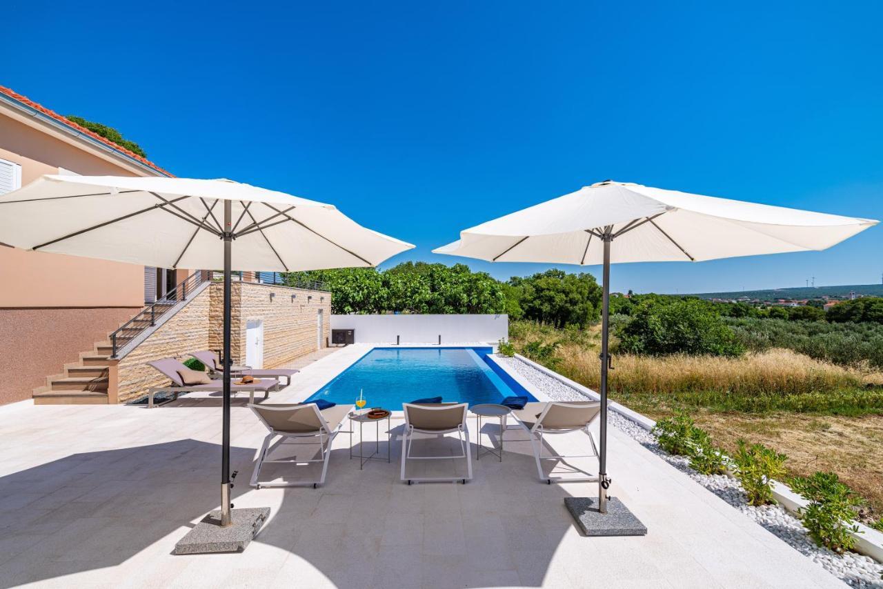 Villa Matea - Heated Pool, Peace, View Villa Pridraga