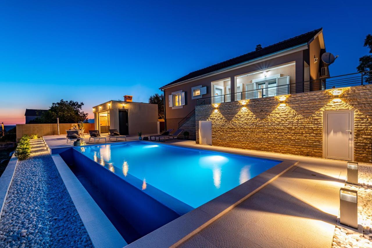 Matea - Heated Pool, Peace, View Villa *